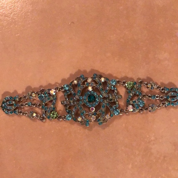 Jewelry - 💙Blue & Silver Rhinestone Bracelet